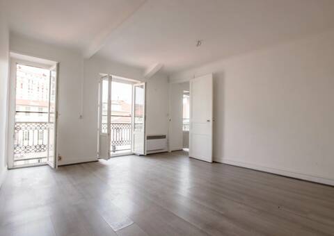 Winter Immobilier - Apartment - Nice - Carabacel / Hotel des Postes - Nice - 2fc52606ed9d43e2a3ec263c36dd90f9_9649eeebcb_1920